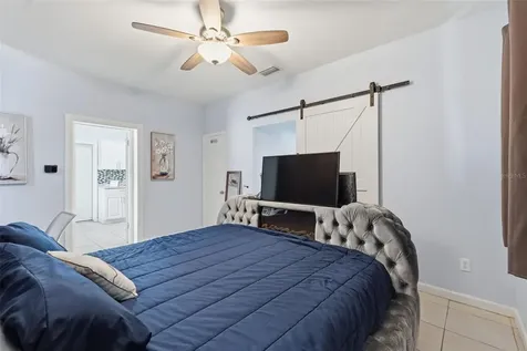 10107 N Aster Avenue Tampa FL 33612