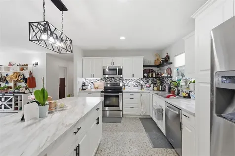 10107 N Aster Avenue Tampa FL 33612