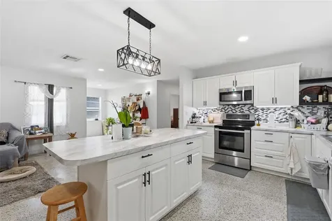 10107 N Aster Avenue Tampa FL 33612