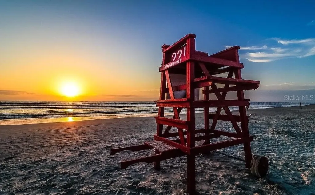 339 Manhattan Avenue Daytona Beach FL 32118