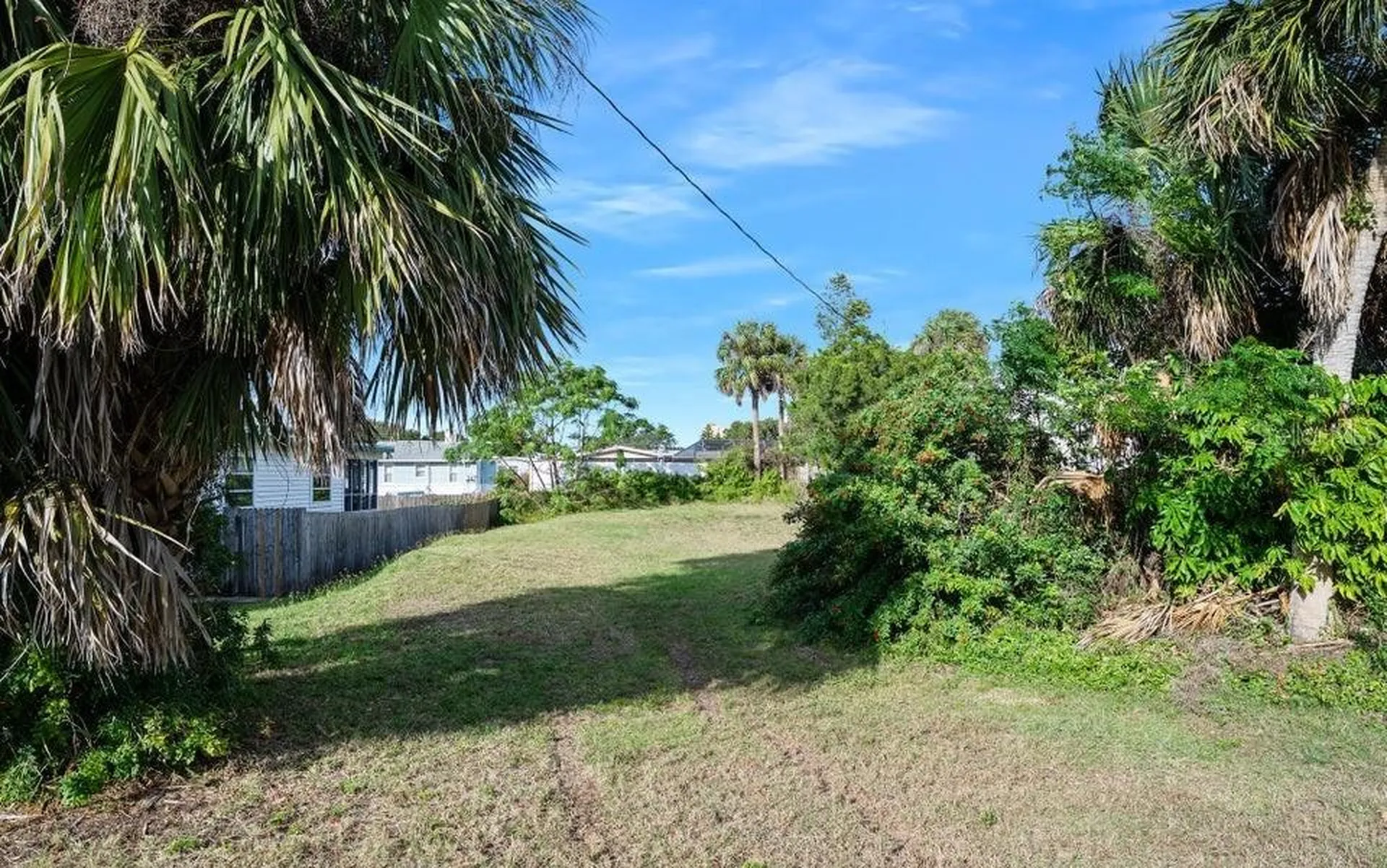 339 Manhattan Avenue Daytona Beach FL 32118