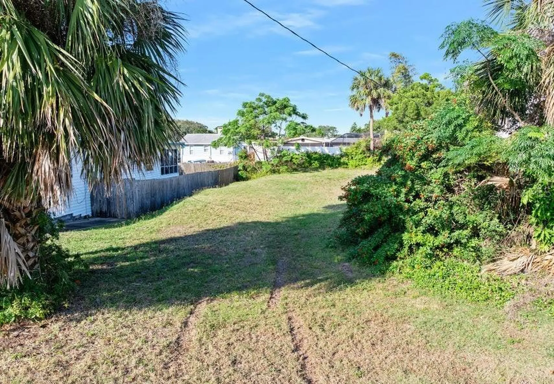 339 Manhattan Avenue Daytona Beach FL 32118