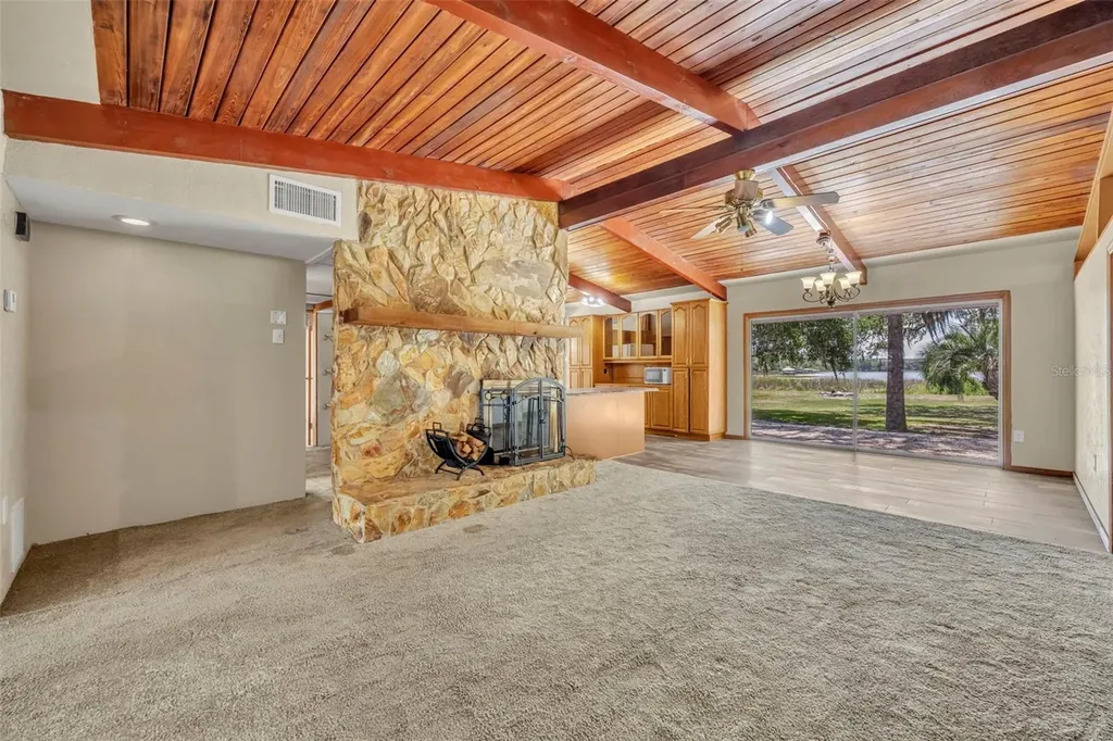 13450 SE 105th Terrace Ocklawaha FL 32179