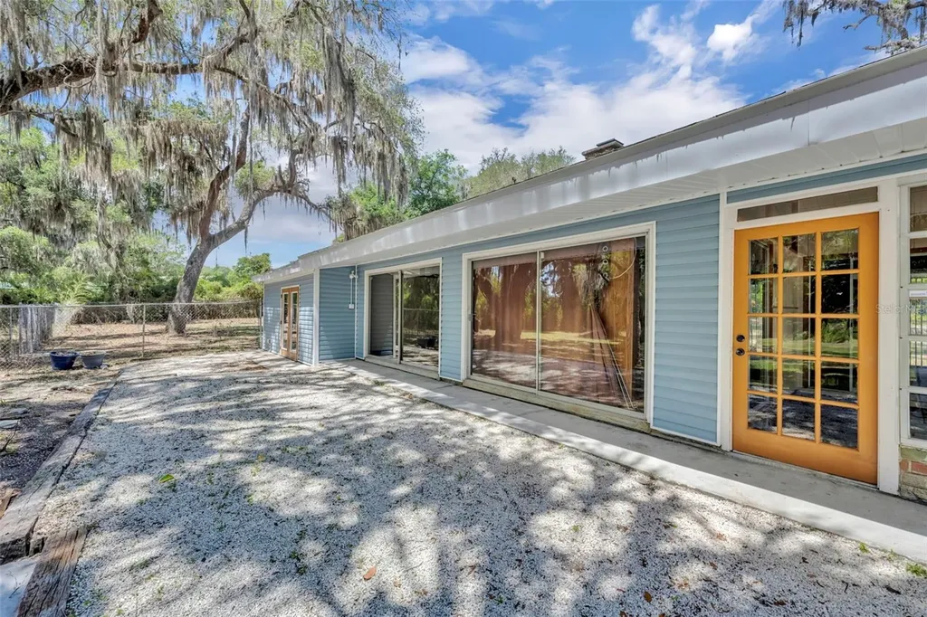 13450 SE 105th Terrace Ocklawaha FL 32179