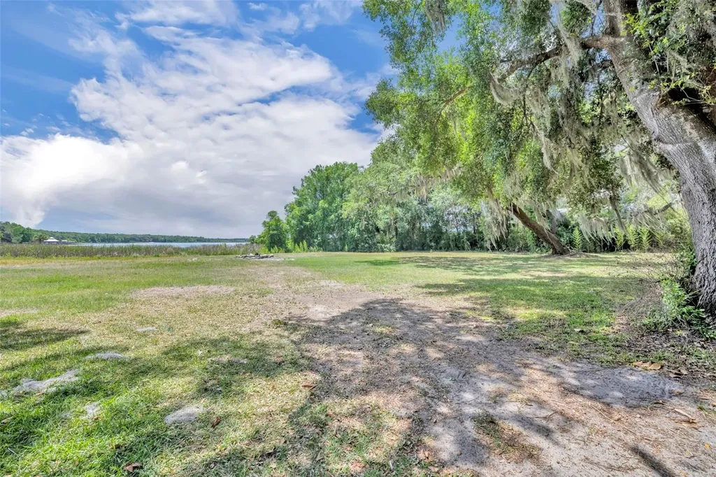 13450 SE 105th Terrace Ocklawaha FL 32179