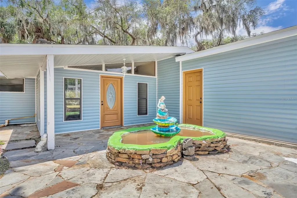 13450 SE 105th Terrace Ocklawaha FL 32179