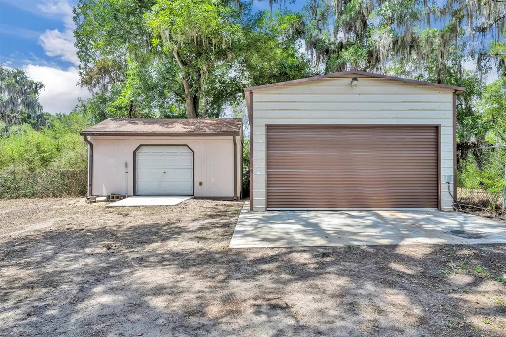 13450 SE 105th Terrace Ocklawaha FL 32179