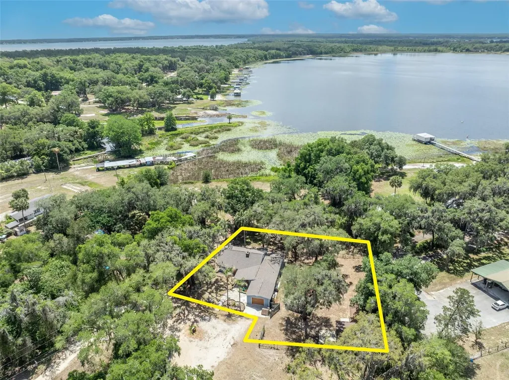 13450 SE 105th Terrace Ocklawaha FL 32179