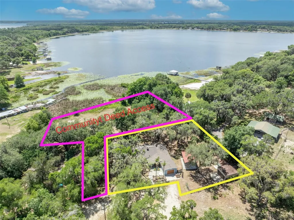 13450 SE 105th Terrace Ocklawaha FL 32179