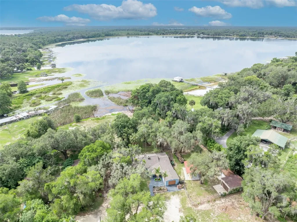 13450 SE 105th Terrace Ocklawaha FL 32179
