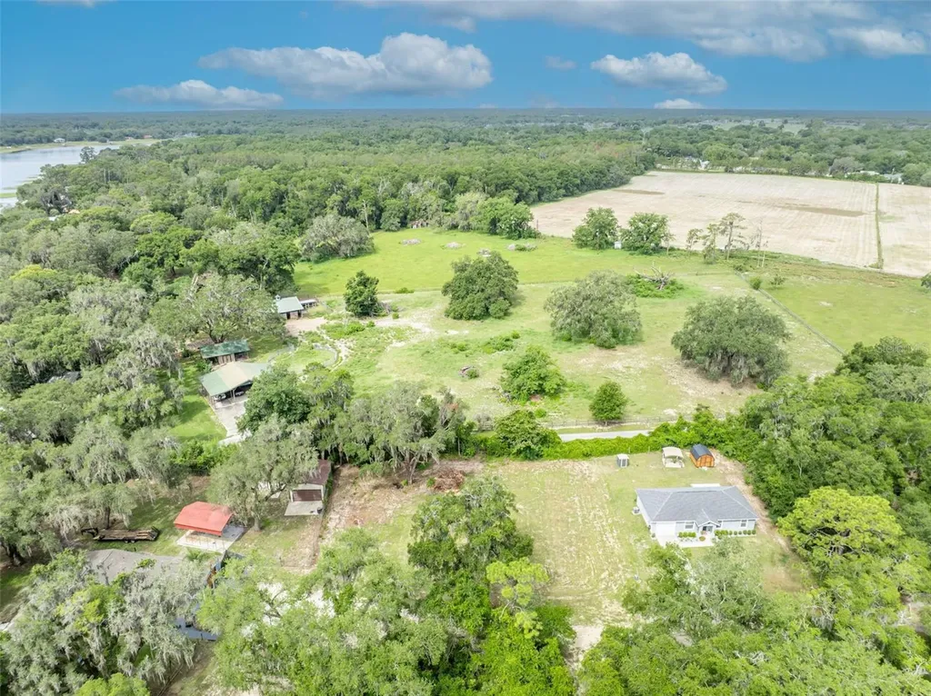 13450 SE 105th Terrace Ocklawaha FL 32179