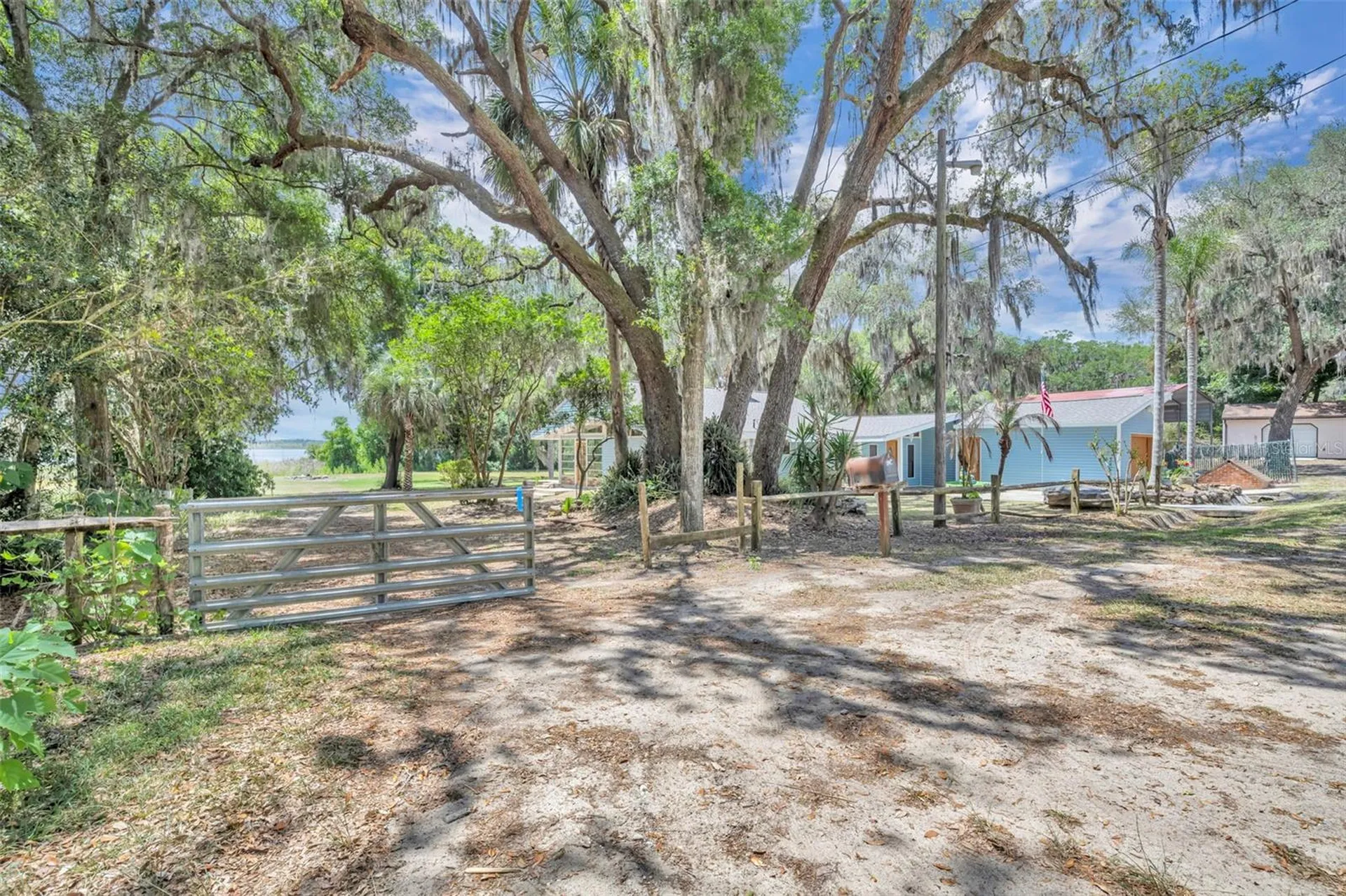 13450 SE 105th Terrace Ocklawaha FL 32179