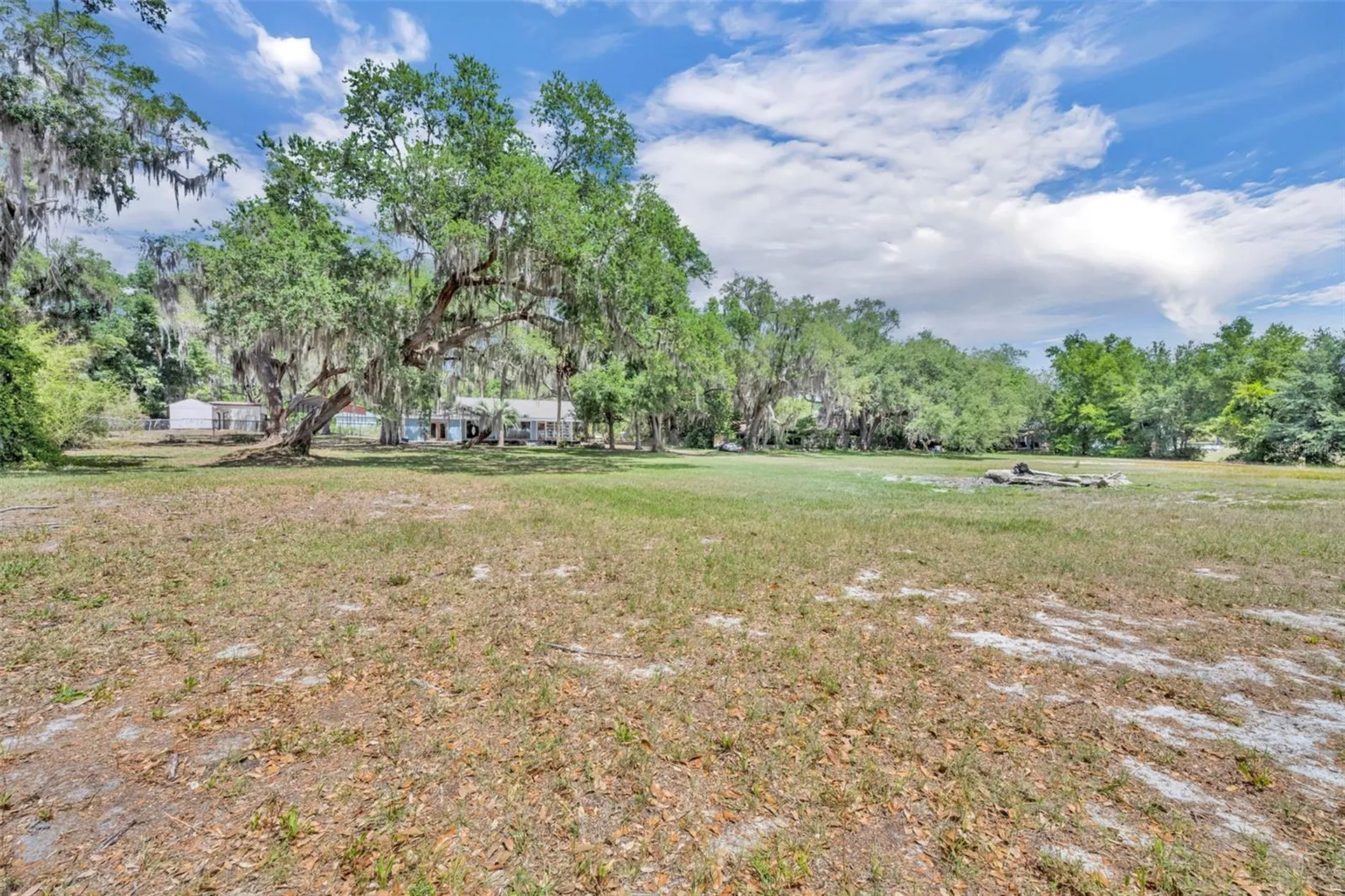 13450 SE 105th Terrace Ocklawaha FL 32179