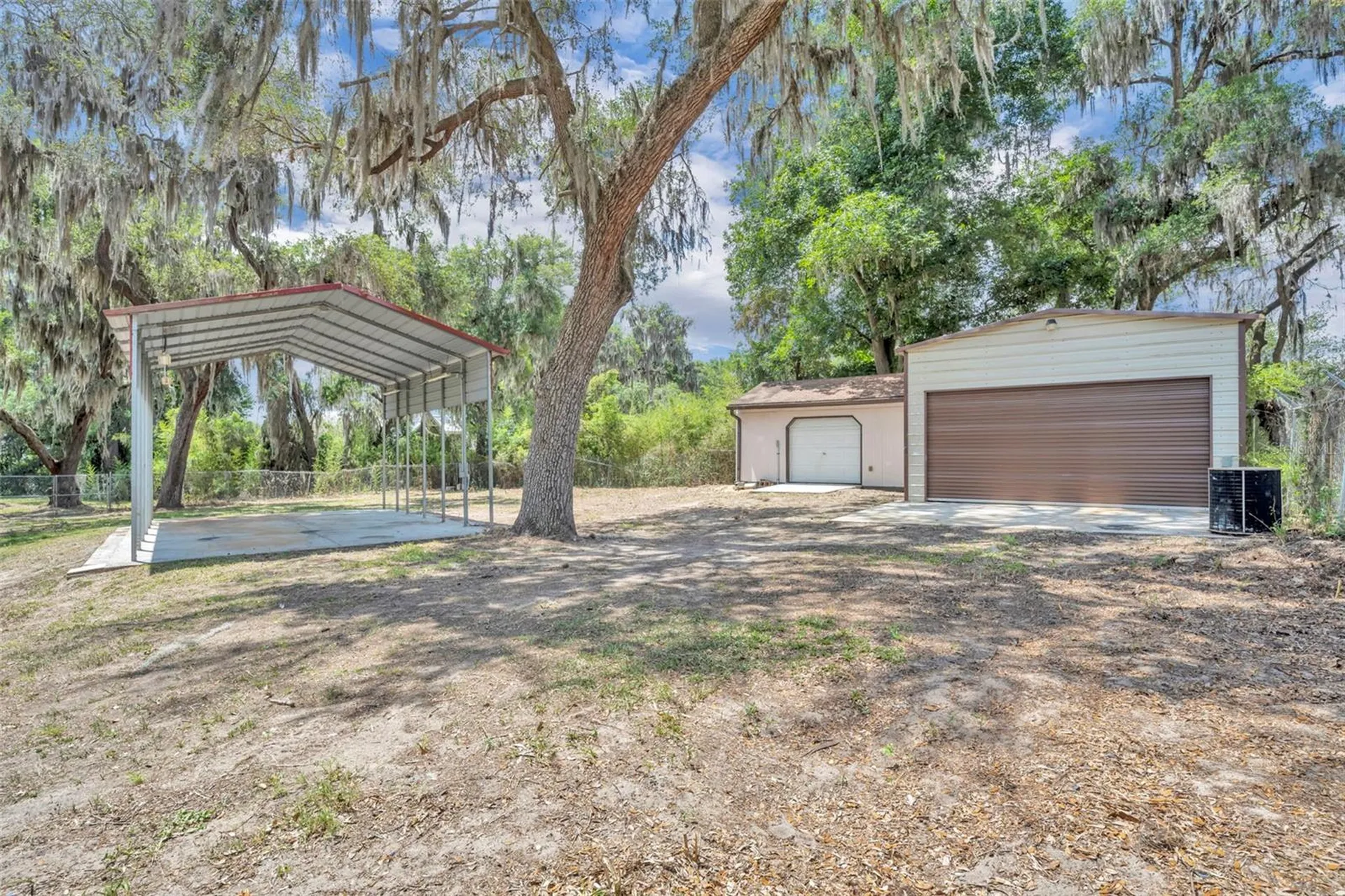 13450 SE 105th Terrace Ocklawaha FL 32179