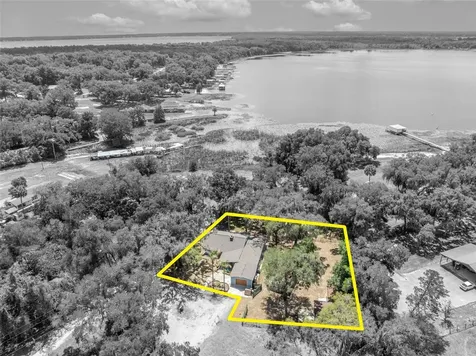 13450 SE 105th Terrace Ocklawaha FL 32179