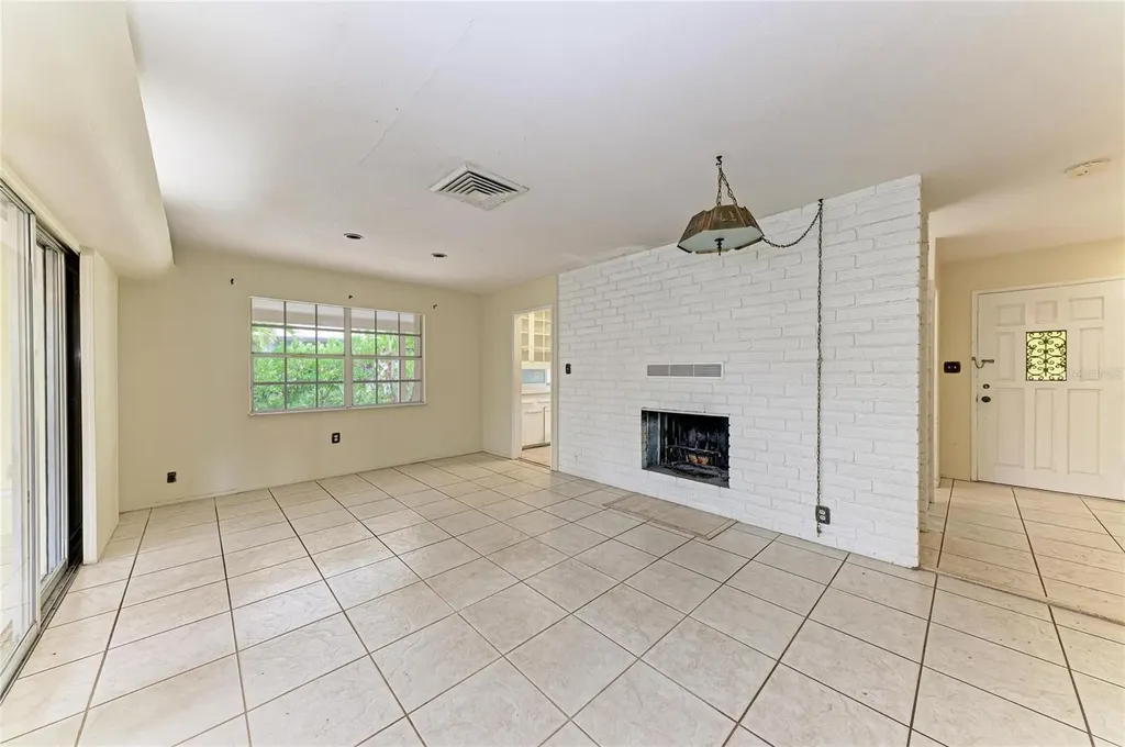 1827 Alta Vista Street Sarasota FL 34236