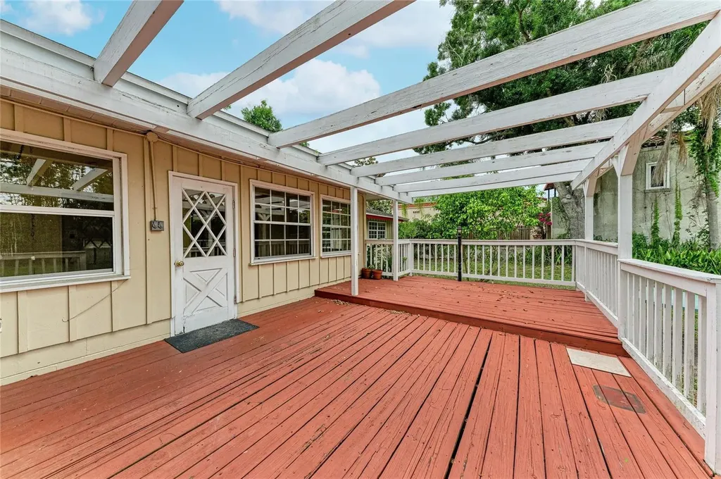 1827 Alta Vista Street Sarasota FL 34236