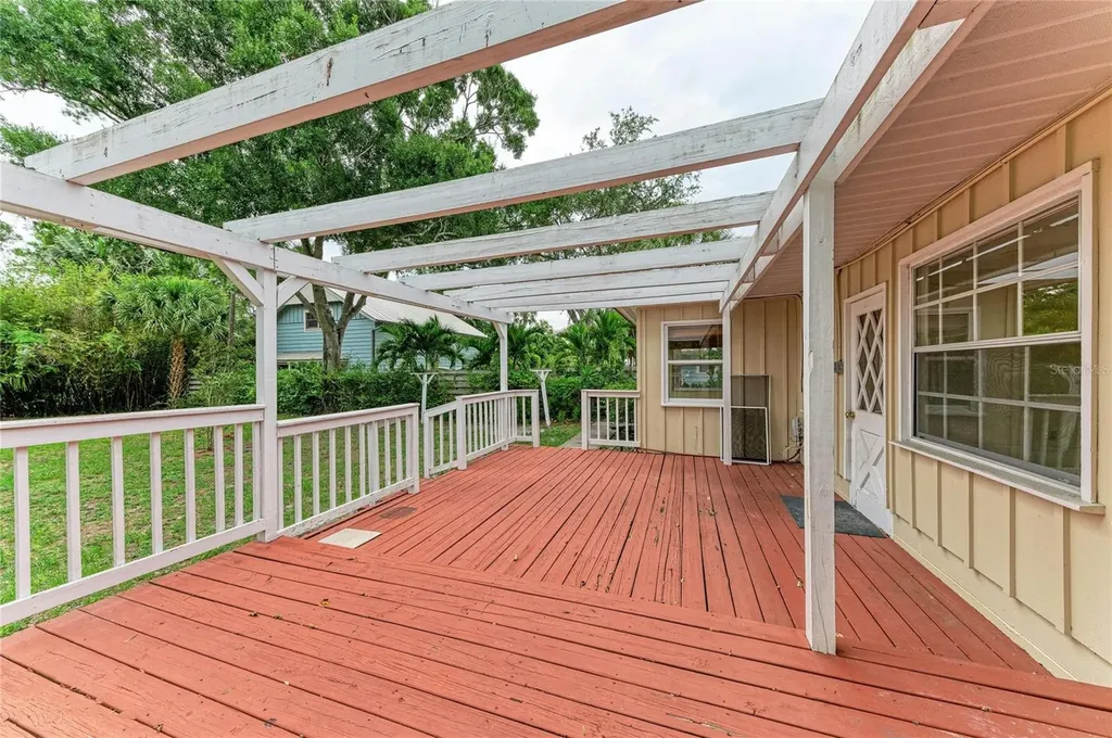 1827 Alta Vista Street Sarasota FL 34236