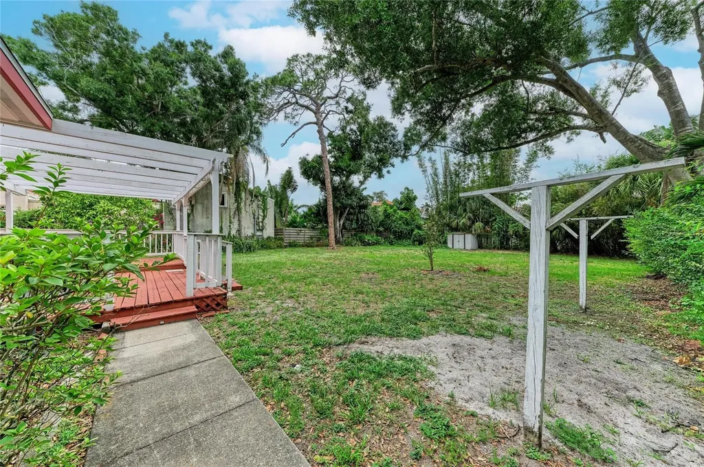 1827 Alta Vista Street Sarasota FL 34236