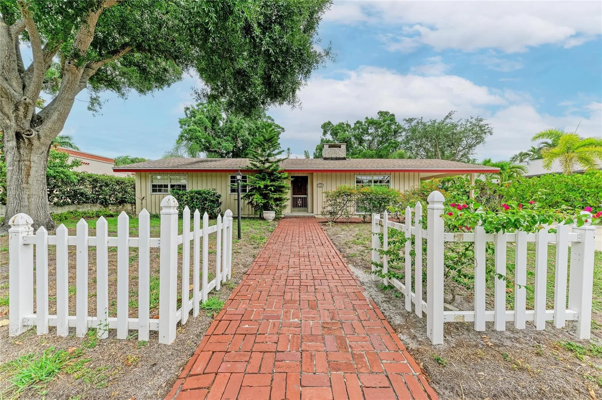 1827 Alta Vista Street Sarasota FL 34236
