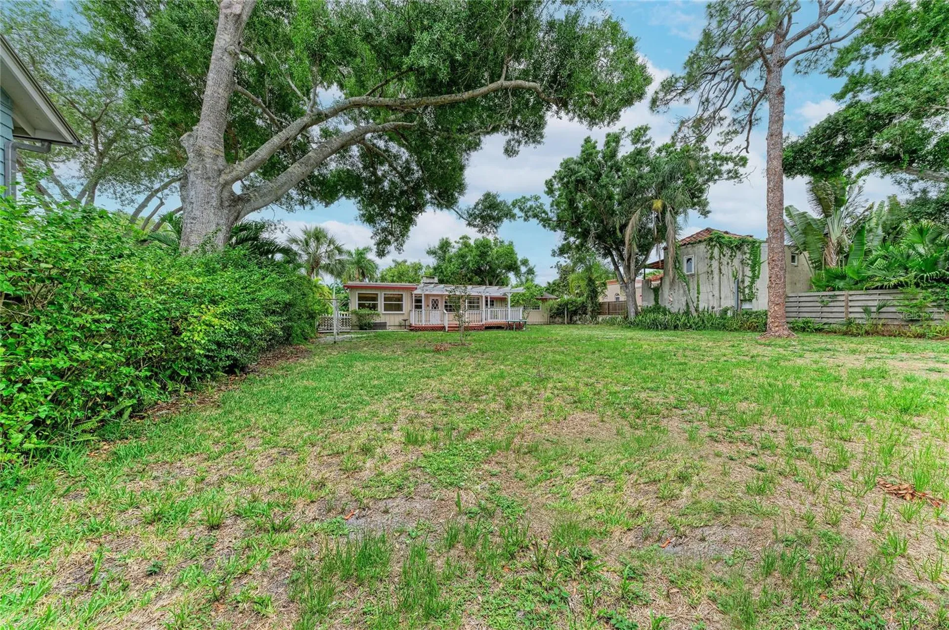 1827 Alta Vista Street Sarasota FL 34236