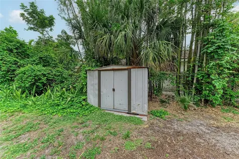 1827 Alta Vista Street Sarasota FL 34236