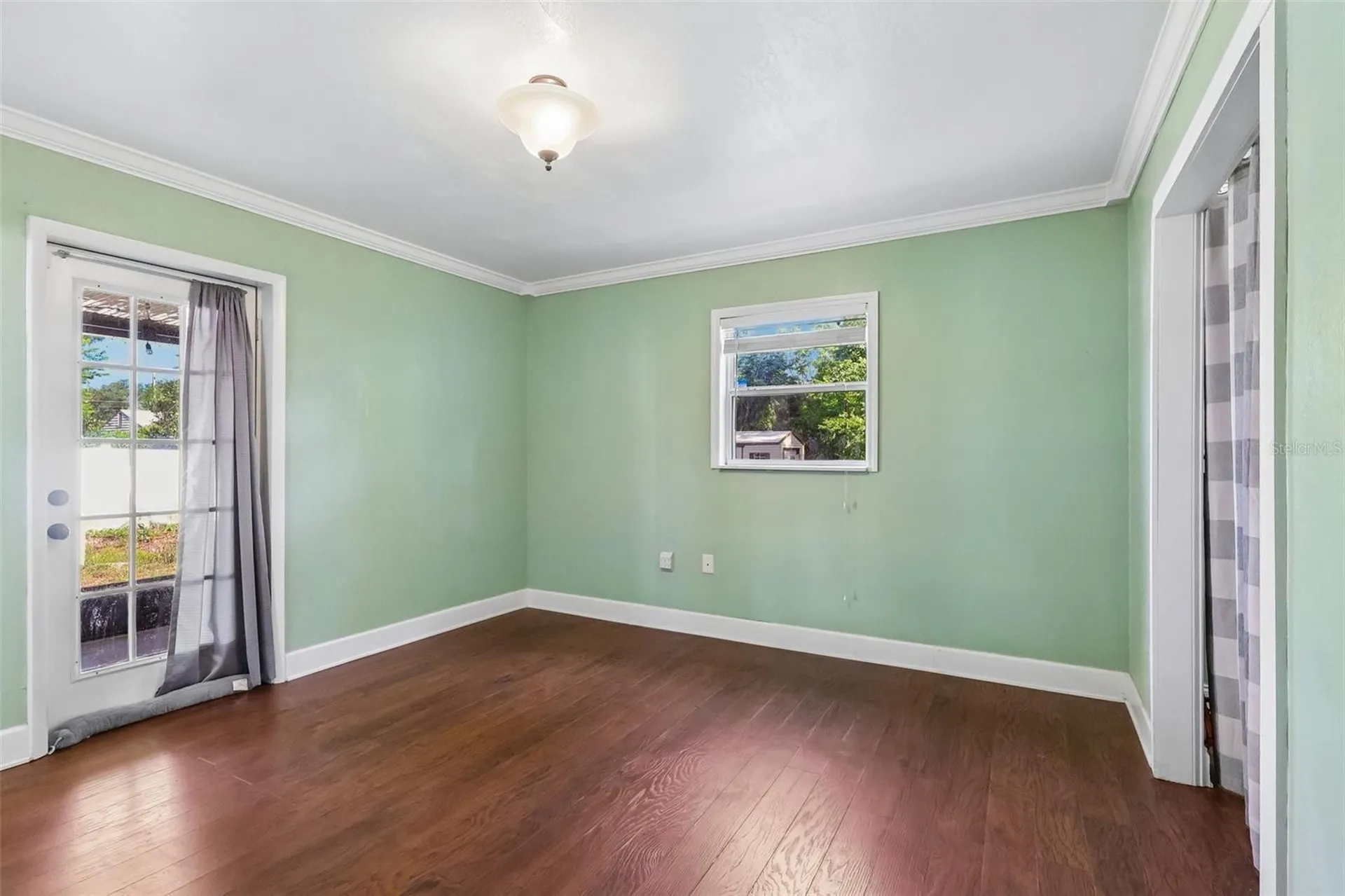 321 E 11th Avenue Mount Dora FL 32757