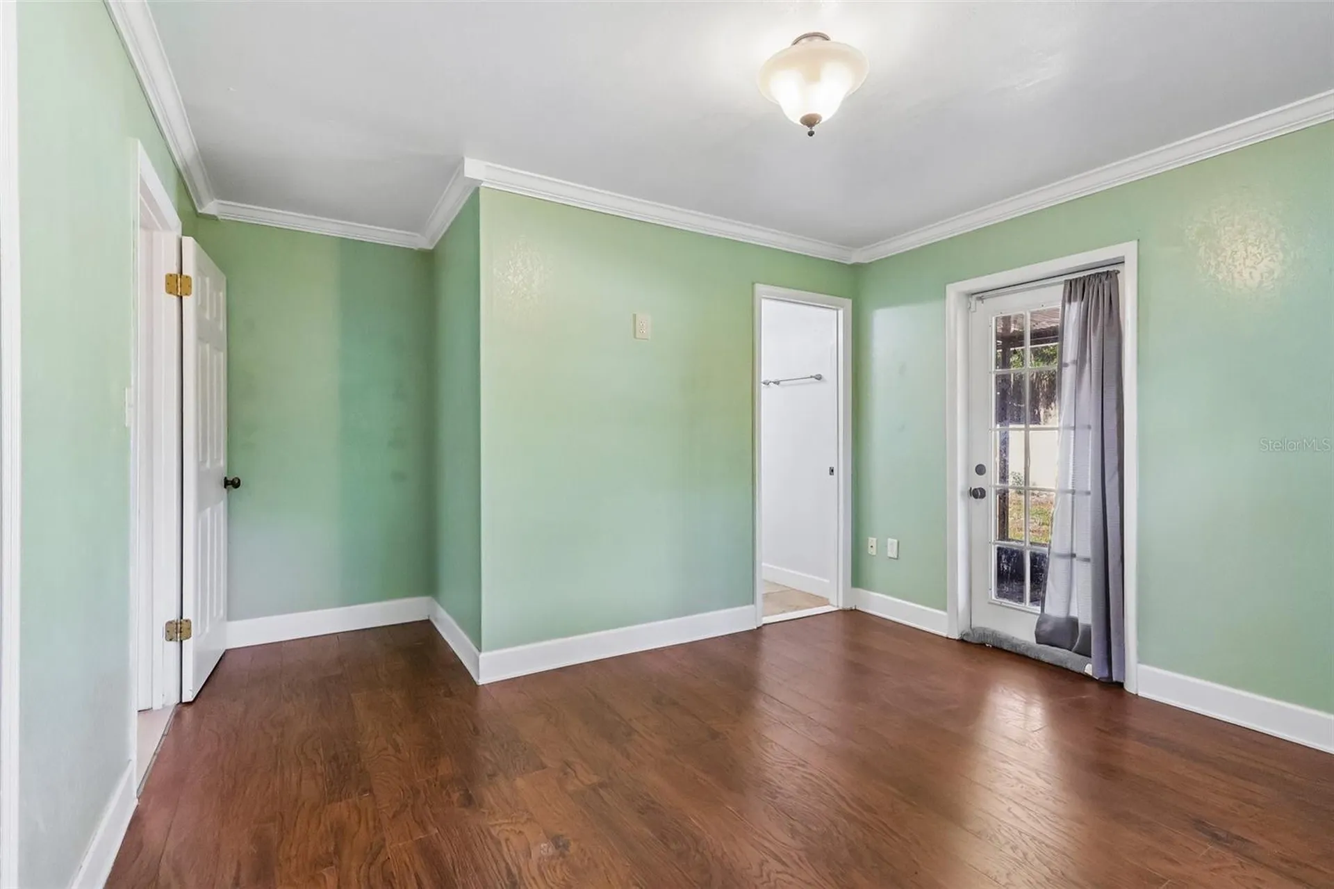 321 E 11th Avenue Mount Dora FL 32757