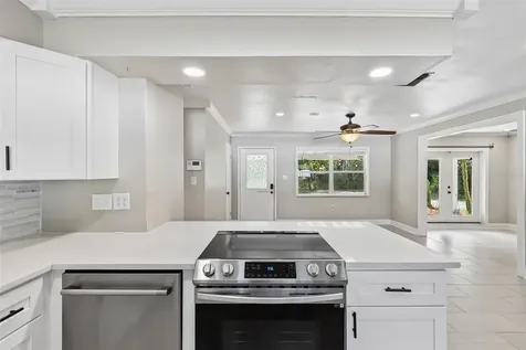 321 E 11th Avenue Mount Dora FL 32757