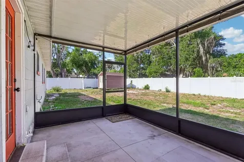 321 E 11th Avenue Mount Dora FL 32757