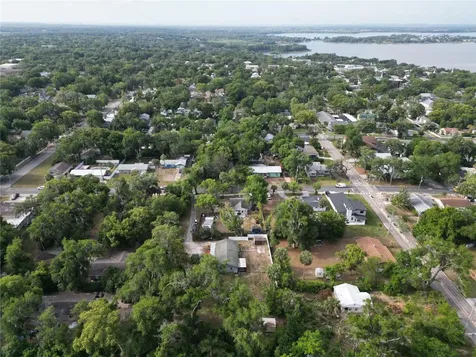 321 E 11th Avenue Mount Dora FL 32757