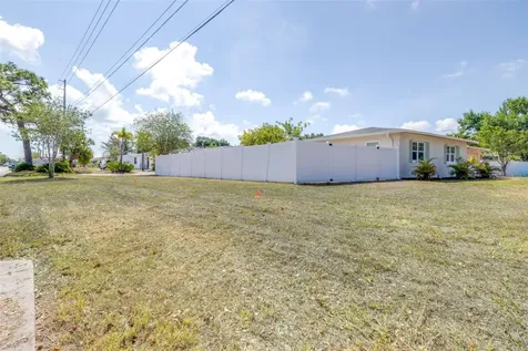 2991 38th Street N St Petersburg FL 33713