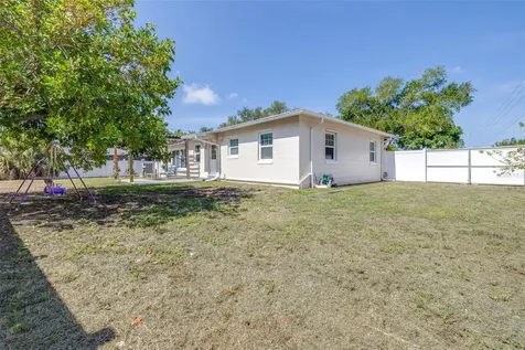 2991 38th Street N St Petersburg FL 33713