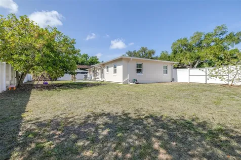 2991 38th Street N St Petersburg FL 33713