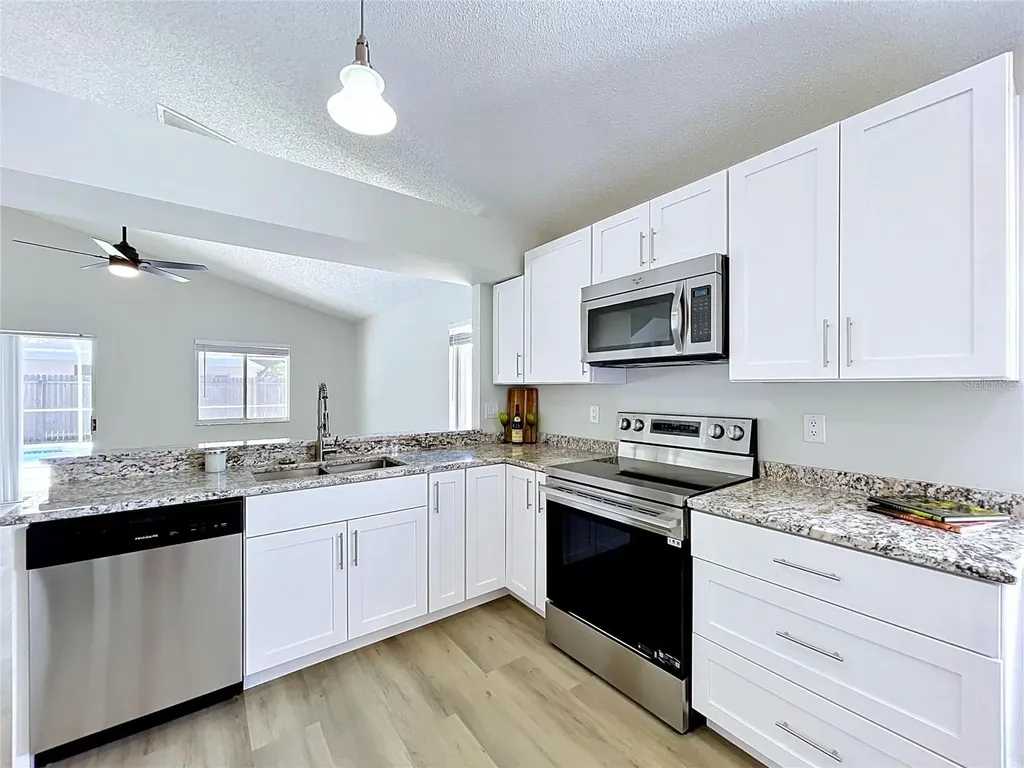 11027 Streamside Drive Tampa FL 33624