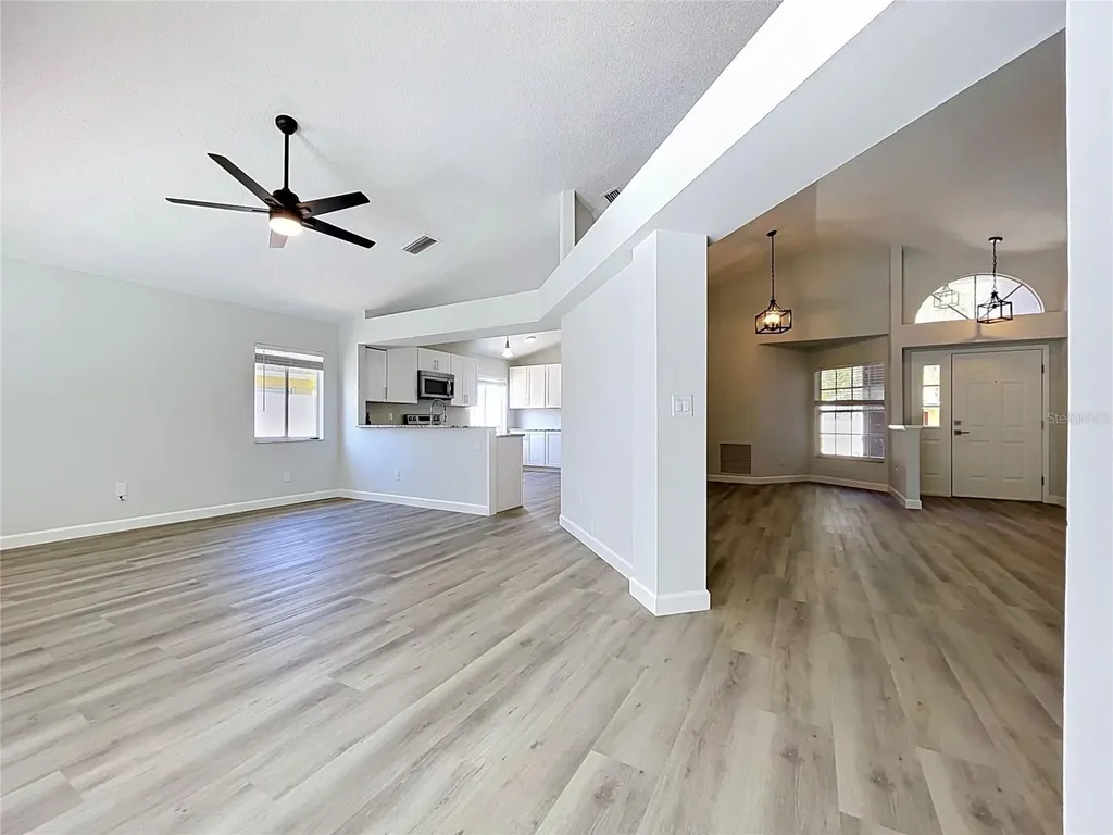 11027 Streamside Drive Tampa FL 33624