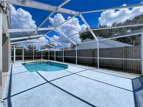 11027 Streamside Drive Tampa FL 33624