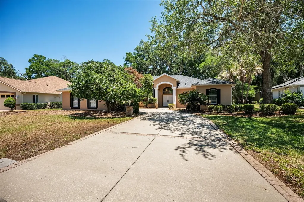 8827 SW 194 Court Dunnellon FL 34432