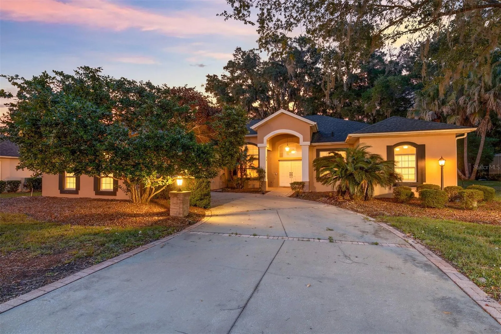 8827 SW 194 Court Dunnellon FL 34432