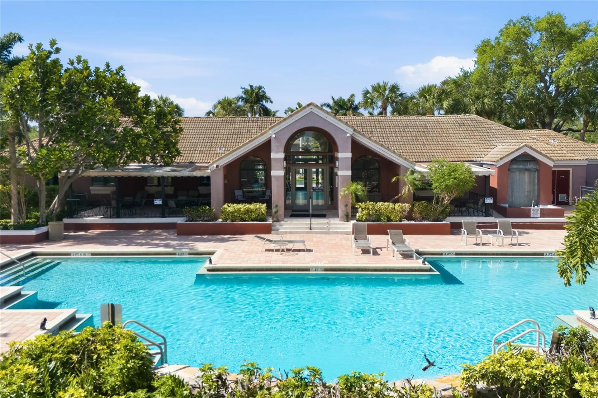 10265 Gandy Boulevard N St Petersburg FL 33702