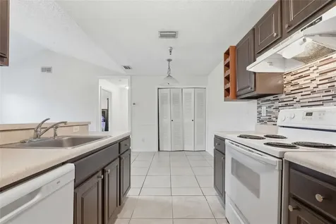 10265 Gandy Boulevard N St Petersburg FL 33702