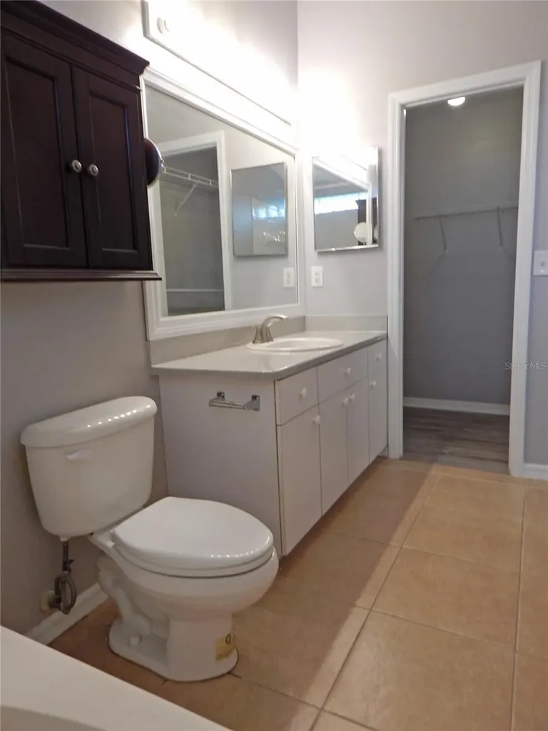 5827 Meadowpark Place Lithia FL 33547