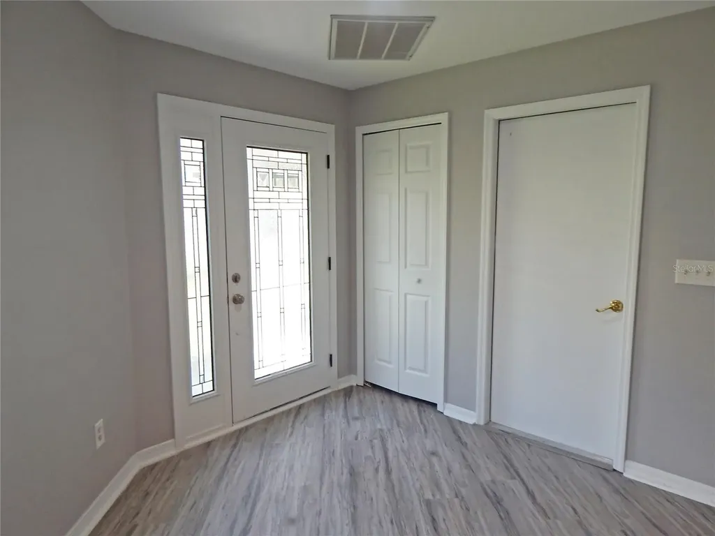 5827 Meadowpark Place Lithia FL 33547