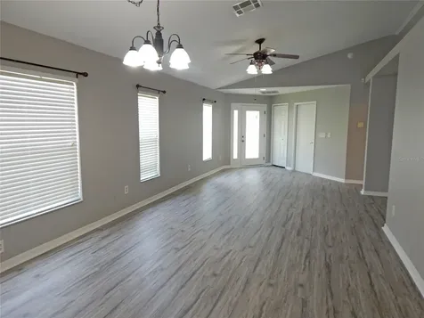 5827 Meadowpark Place Lithia FL 33547