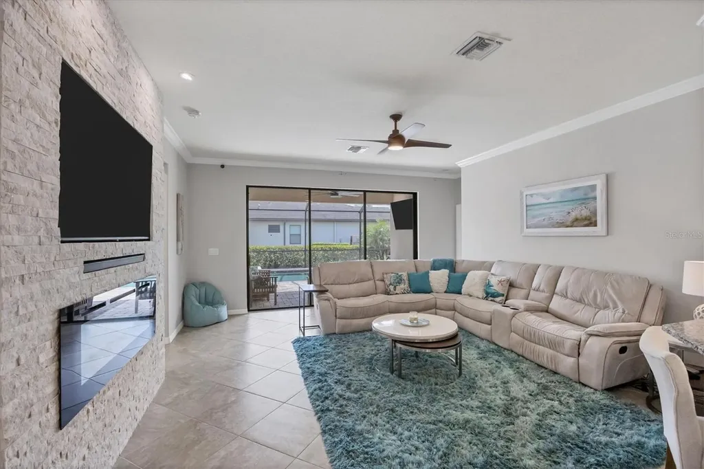 11408 Autumn Leaf Way Bradenton FL 34212