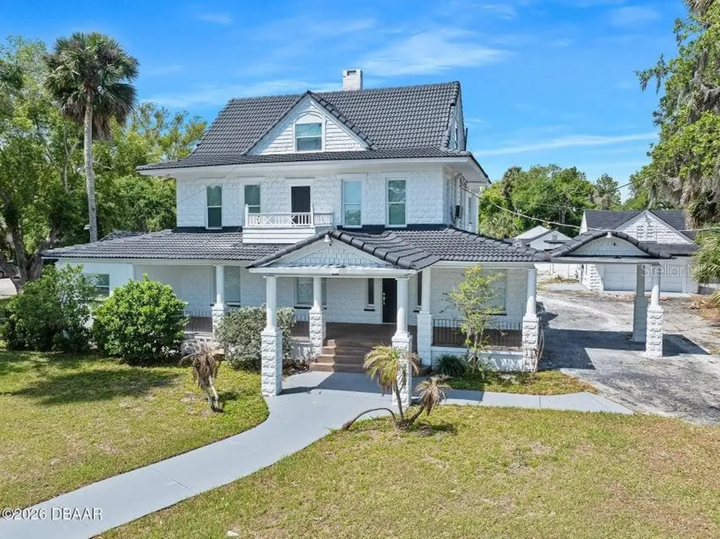 934 S Ridgewood Avenue Daytona Beach FL 32114