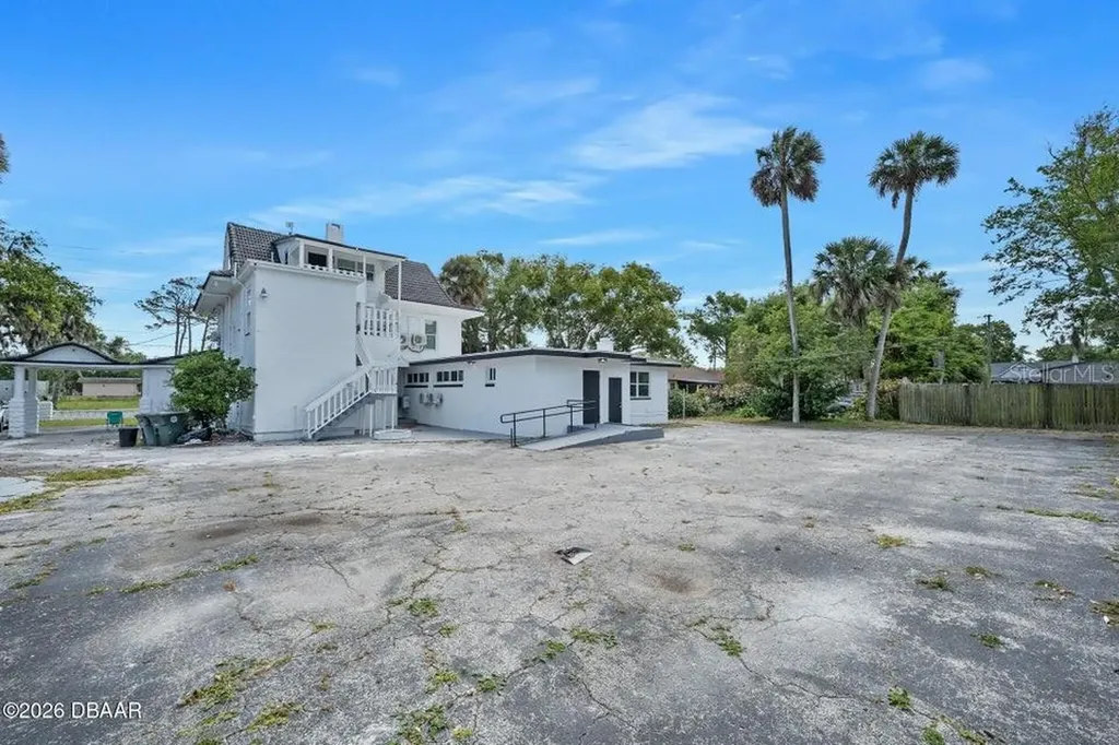 934 S Ridgewood Avenue Daytona Beach FL 32114