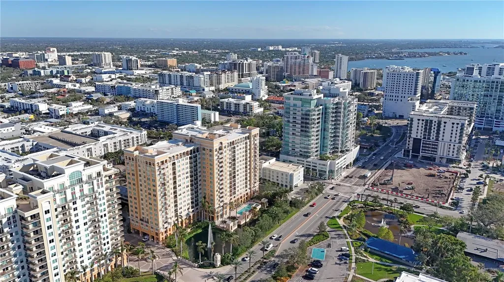 750 N Tamiami Trail Sarasota FL 34236