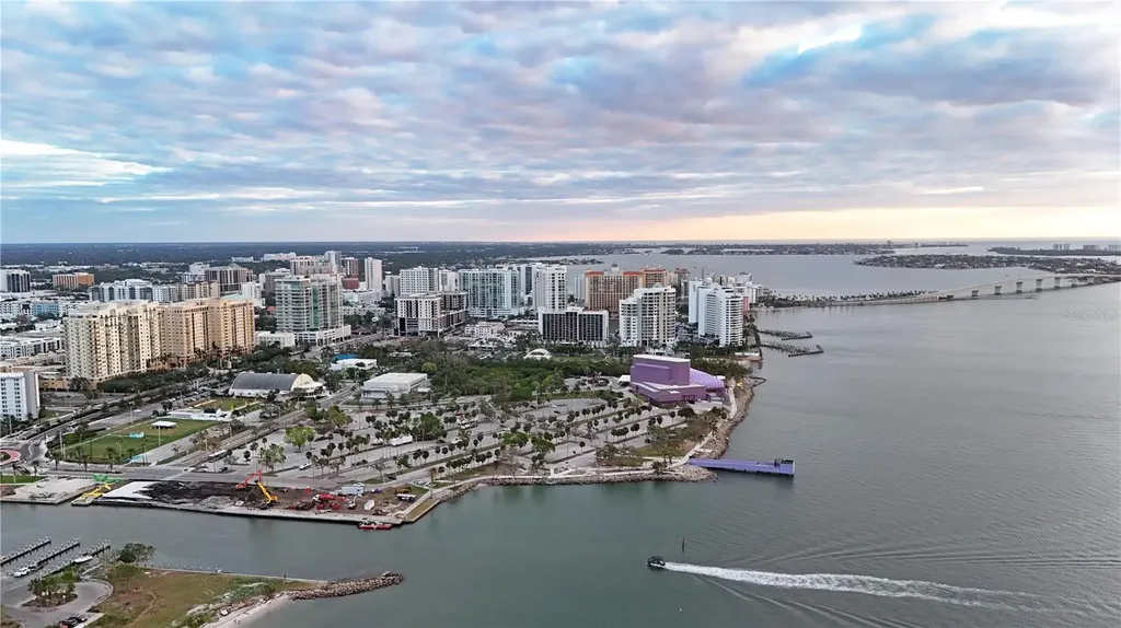 750 N Tamiami Trail Sarasota FL 34236