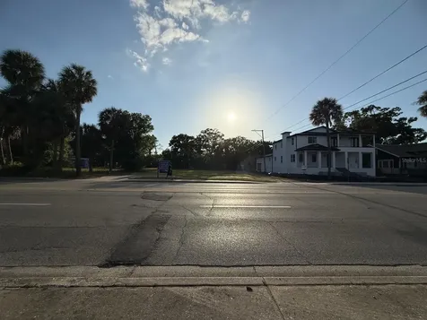 3733 6th Street S St Petersburg FL 33705